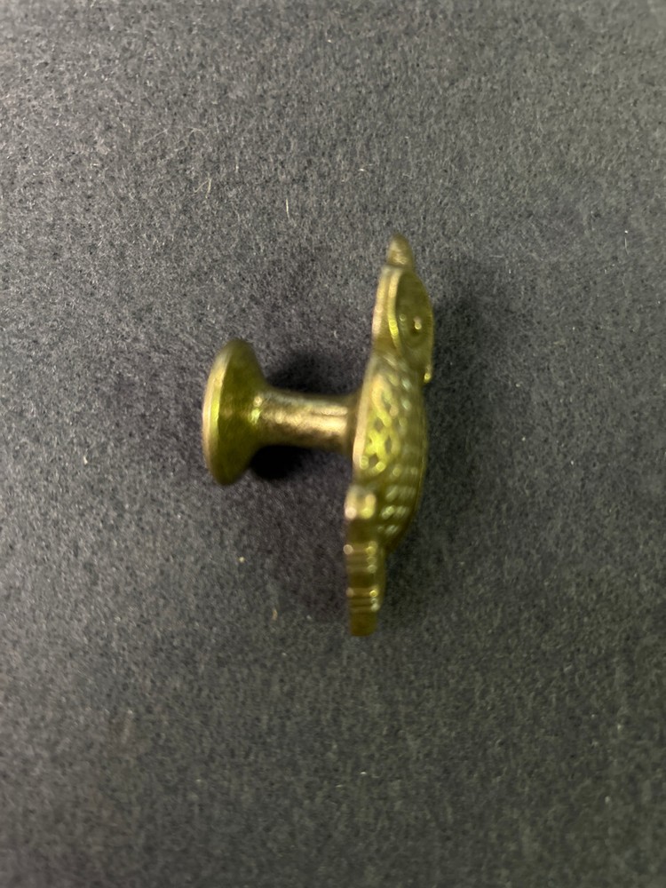 2" Antique Brass Owl Knob