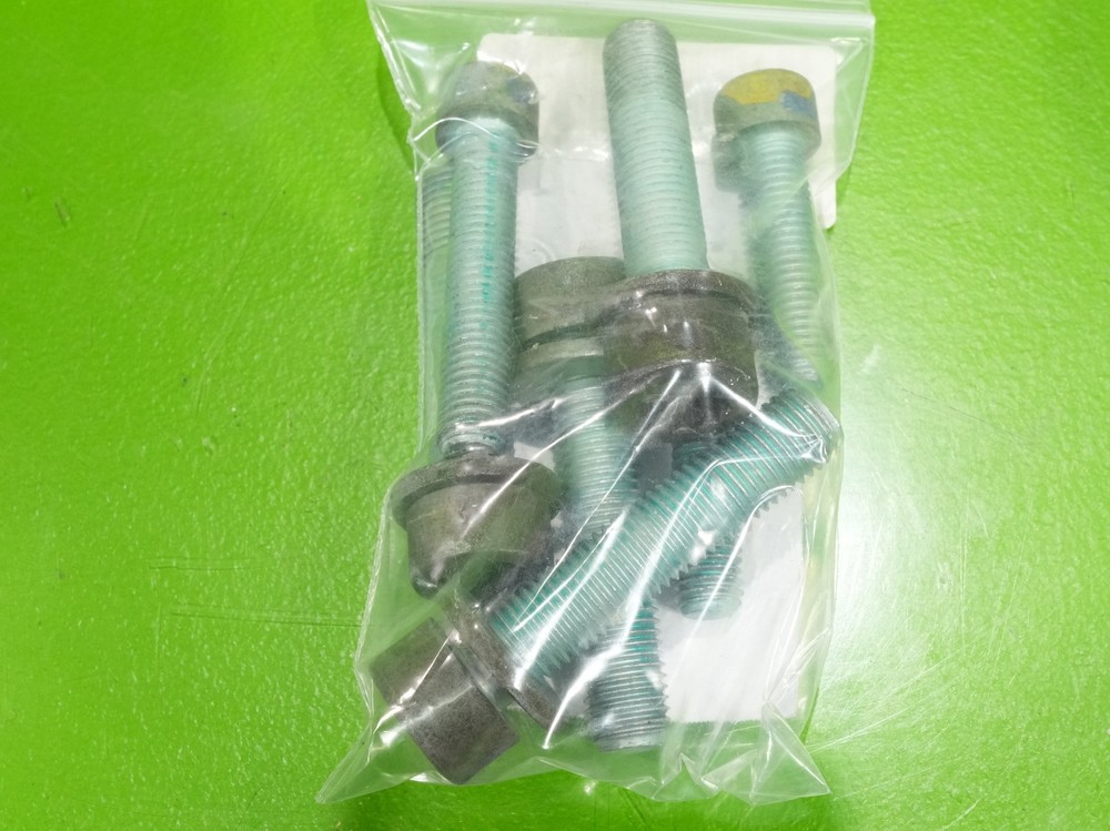 00-06 Audi TT OEM differential - frame + bracket bolts SET