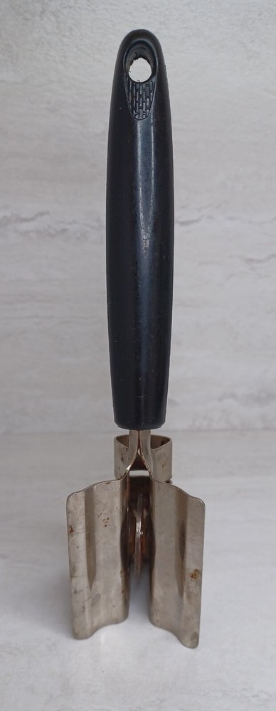 Vintage Ekco Metal Knife Sharpener Pull-Through Black Handle Original Sticker