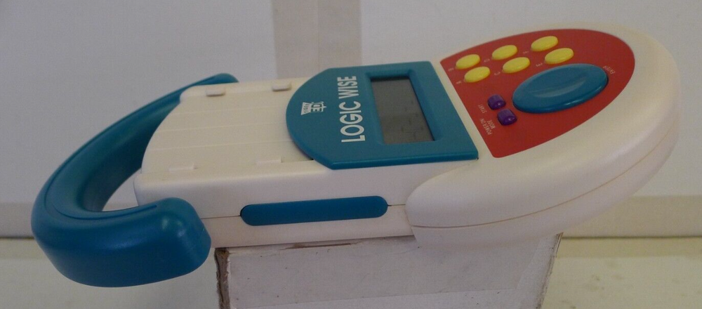 Electronic Handheld Game - 1995 Tiger ED Logic Wise Education Game - TESTED