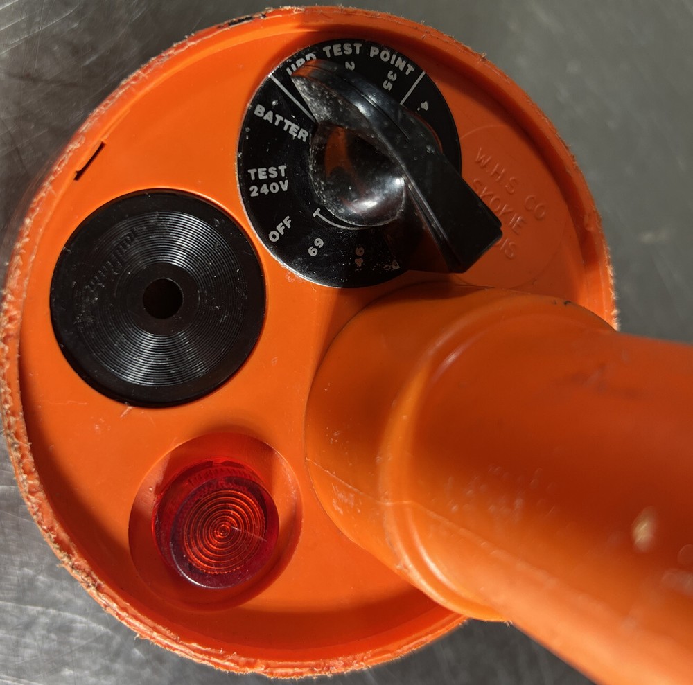 SALISBURY Audio Visual AC VOLTAGE DETECTOR. Our #11