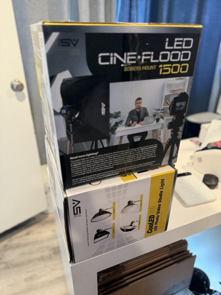 Smith- Victor Light Combo Lighting