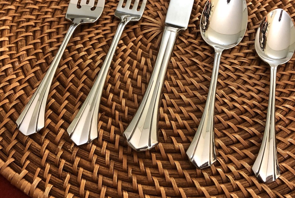 * ONEIDA - RUSHMORE - Deluxe - YOU CHOOSE - Stainless Flatware Silverware *