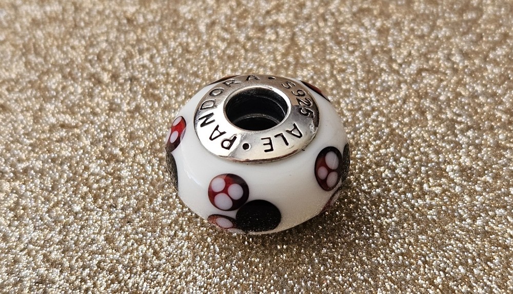 Authentic Pandora Silver Classic Minnie Mouse Murano Charm