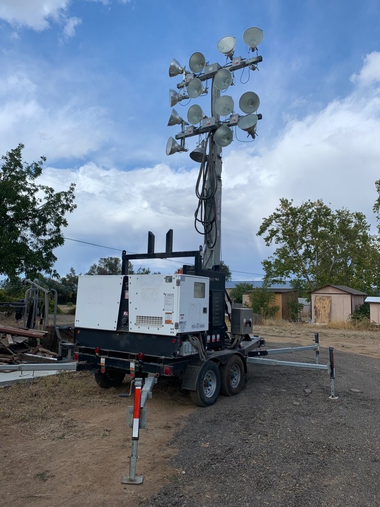 DIESEL GENERATOR LIGHT TOWER