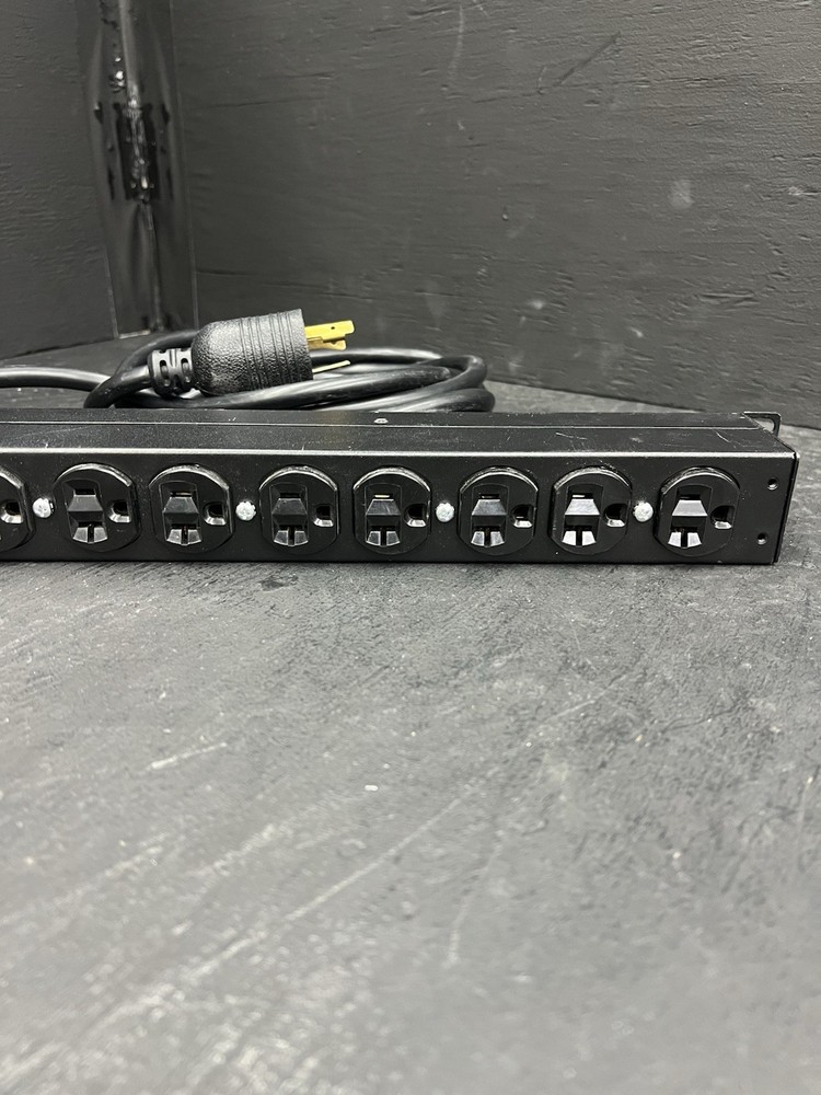 APC Basic Rackmount PDU A9564 120V 16A