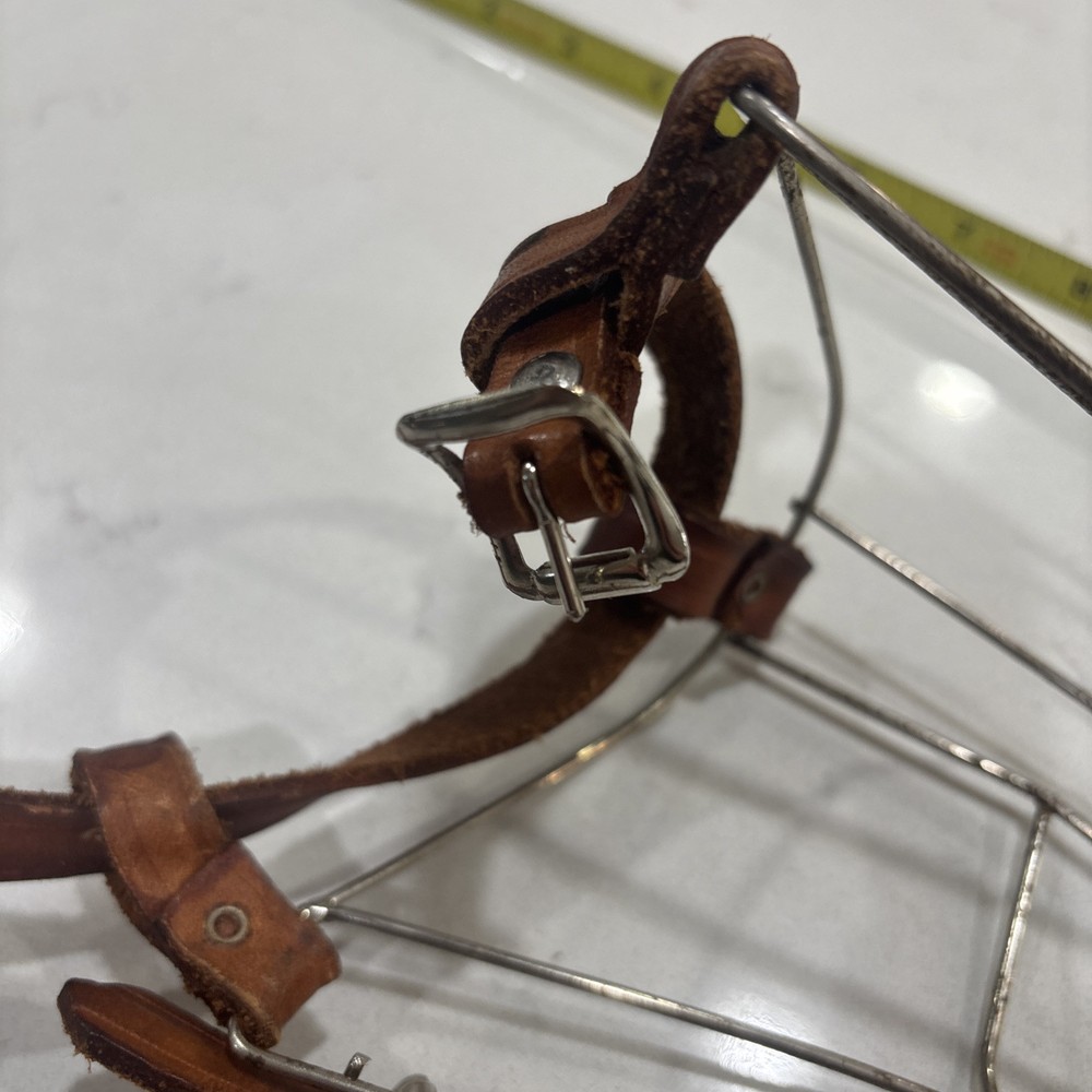 Dog Muzzle Adjustable Metal Wire Basket Leather Straps Small?