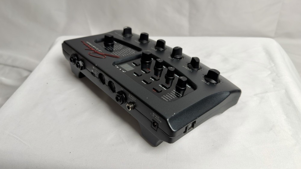 Johnson J-Station Multi-Effects Pedal Processor Black