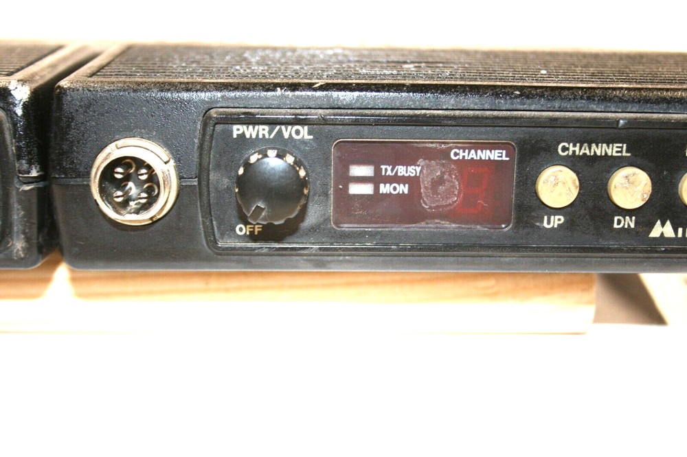 Midland 70-1336B Radio And Mic Powers on No Problems