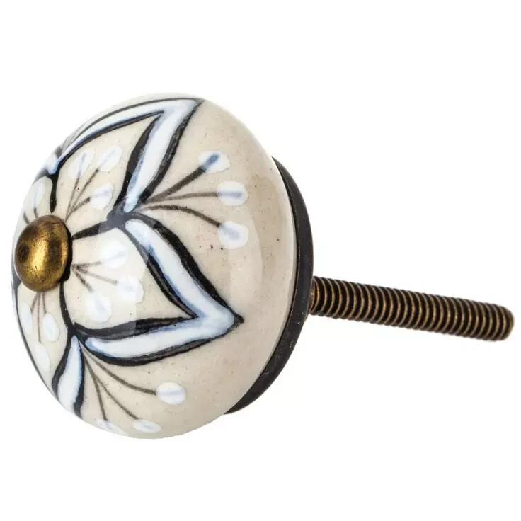 Cream Flower Drawer Puller / Cabinet Knob