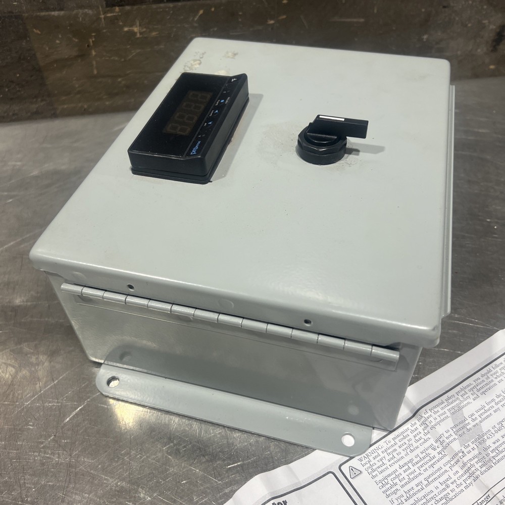 PROSENSE DPM2-AT-HL DIGITAL PANEL METER Enclosure Nos Surplus