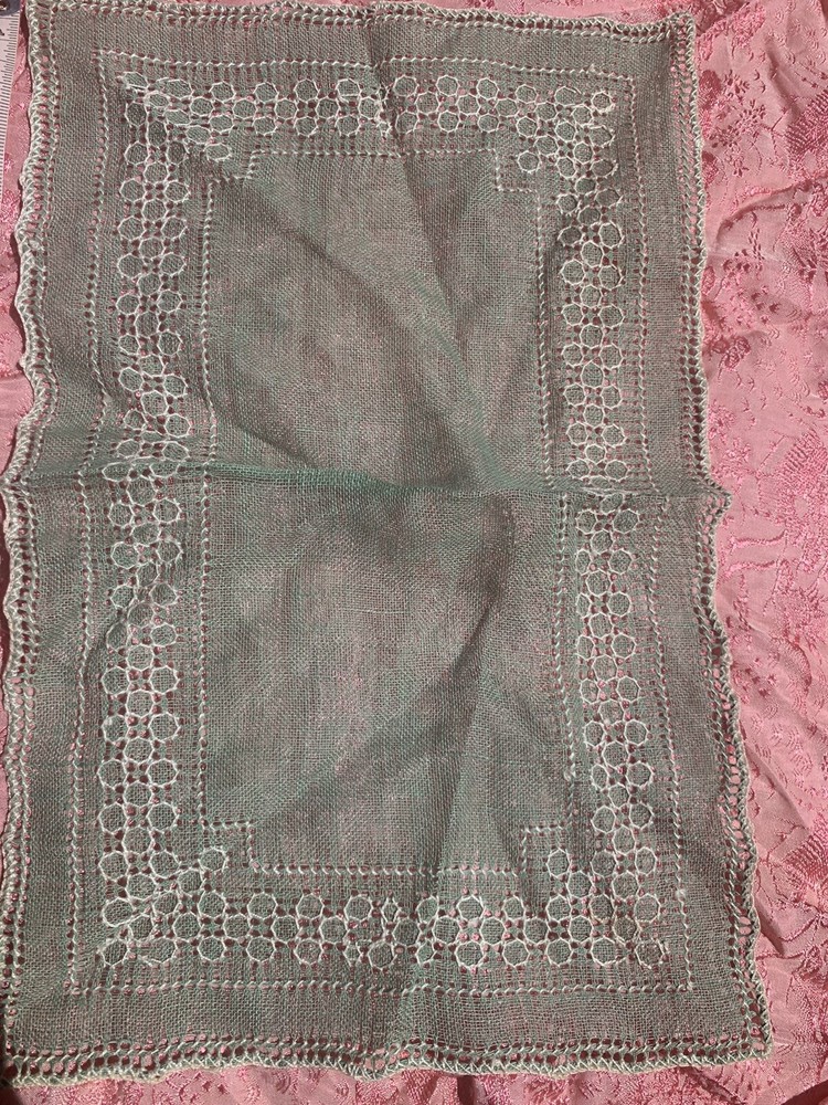 Antique Linen Thread Green & White Loos Knit Decor Piece