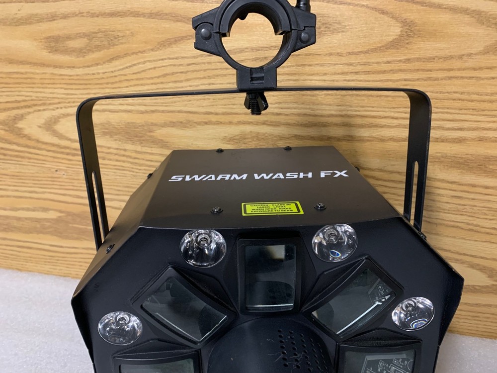 CHAUVET DJ Swarm Wash FX Multi-Effect light - PRE OWNED