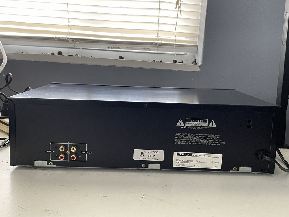 TEAC V-770 3-Head Cassette Deck