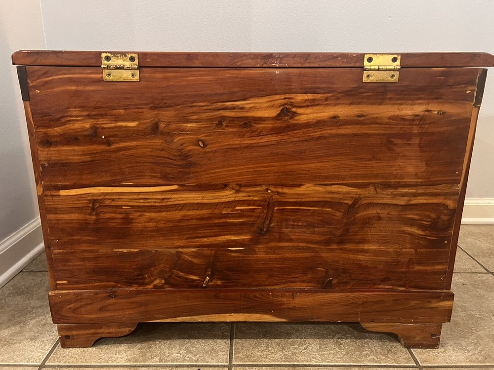 hope chest cedar