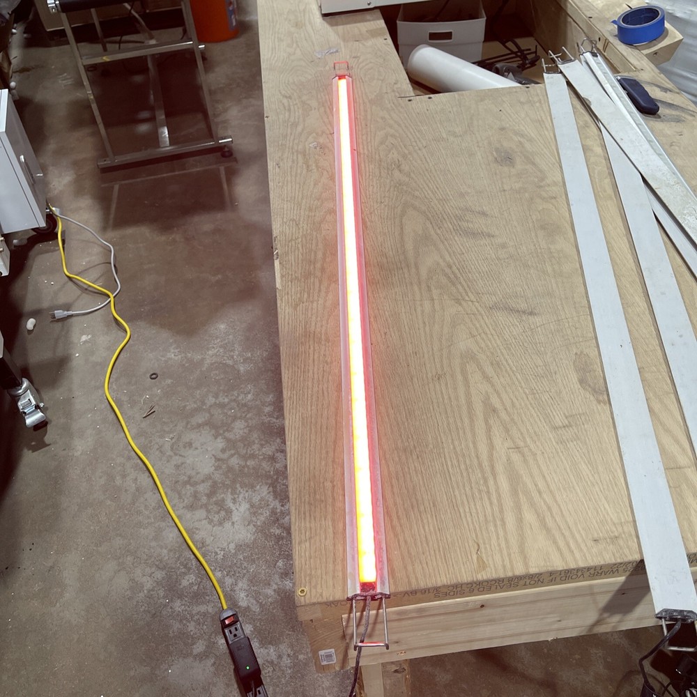 Zetlight Marine Space LED Strip Light - 4’ - White & Red