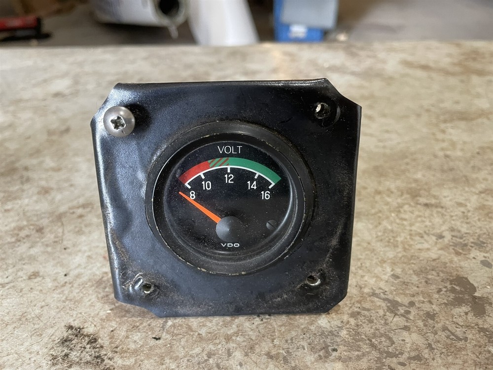 1958 Cessna 182 A VDO Volt Meter Voltage Voltmeter