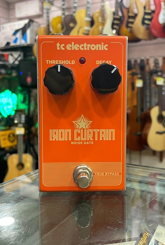 TC ELECTRONIC IRON CURTAIN