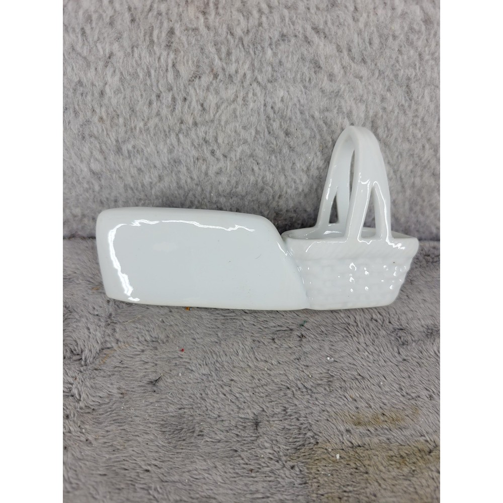 Small White Ceramic Basket Floral Name Plate Accessory