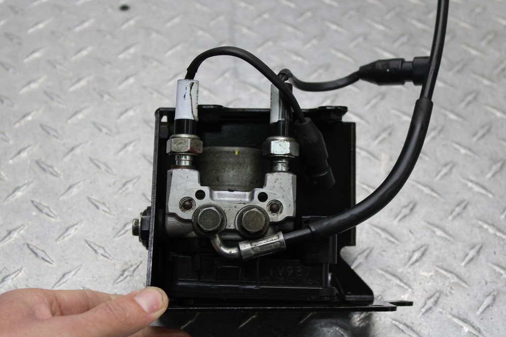 2014 INDIAN CHIEFTAIN ABS PUMP UNIT MODULE 2204981