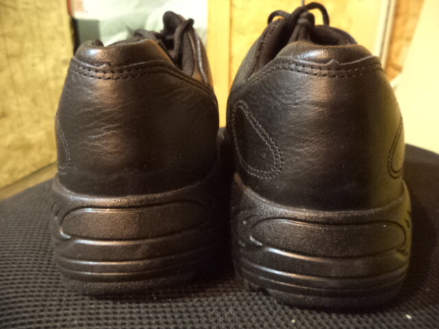 Converse Men's Plain Toe Oxford