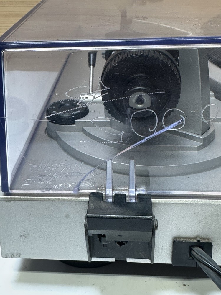 Technics SL-Q2 Direct Drive Turntable (no Needle Please Read)