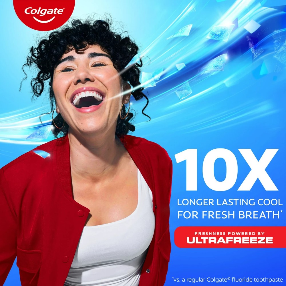 Colgate Max Fresh Knockout Toothpaste, Whitening Toothpaste with Mini Breath