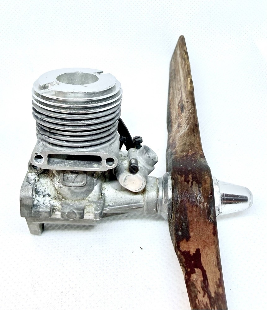 Vintage RC Airplane Engine GP 7
