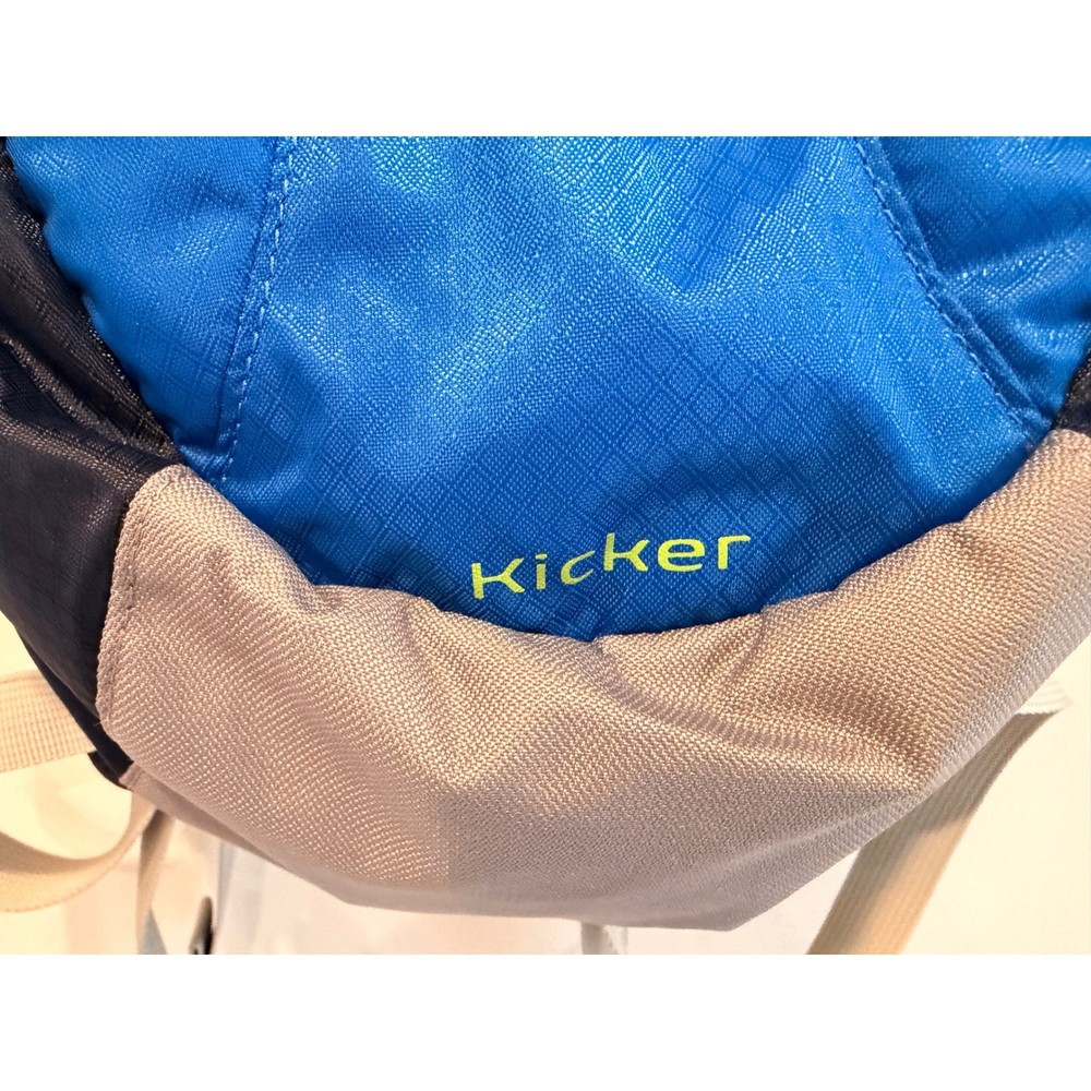 CamelBak Kicker Hydration Backpack Blue Running Hiking Pack w/ Bladder