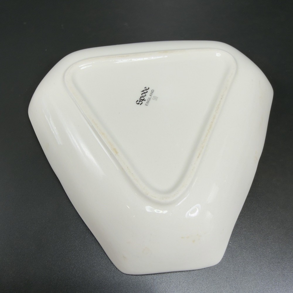 Spode Copeland Wayside Fine Porcelain Triangular Shape Dish Bowl Trinket Dish