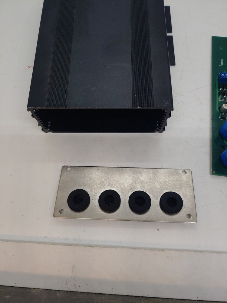 VingCard 6877 Remote Reader With Enclosure.Z2