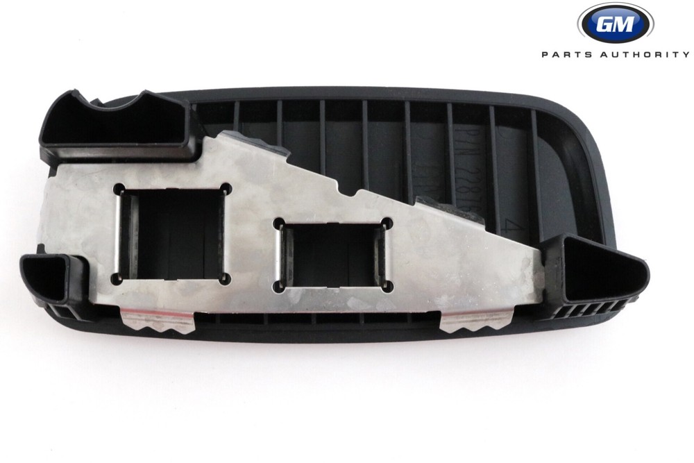 2014-18 Silverado Sierra Crew Cab 6" Rectangular Step End Cap 22876240 See Notes