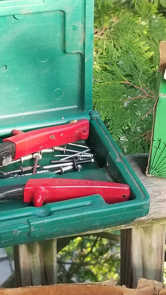 MARSON RIVET GUN AND RIVETS HAND RIVETER