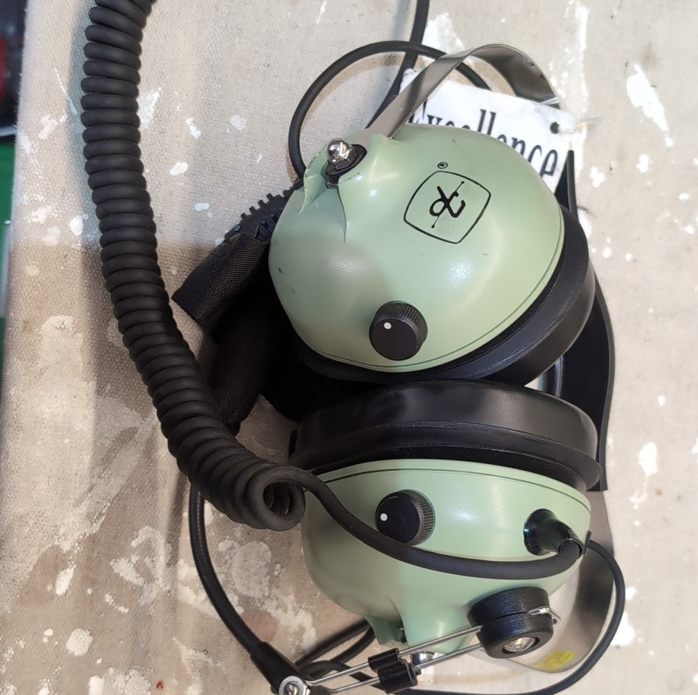 David Clark H9940 Headset with Microphone