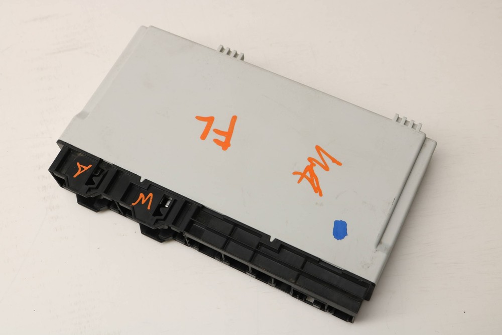 2010-2014 BMW X6 - Front SEAT Control Module 9221862