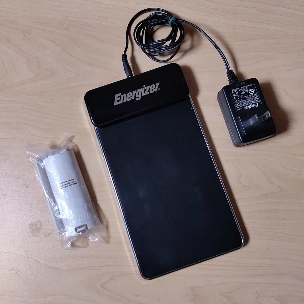 Energizer PL-7581 Wii Flat Panel Induction Battery Charging Pad Remote Charger