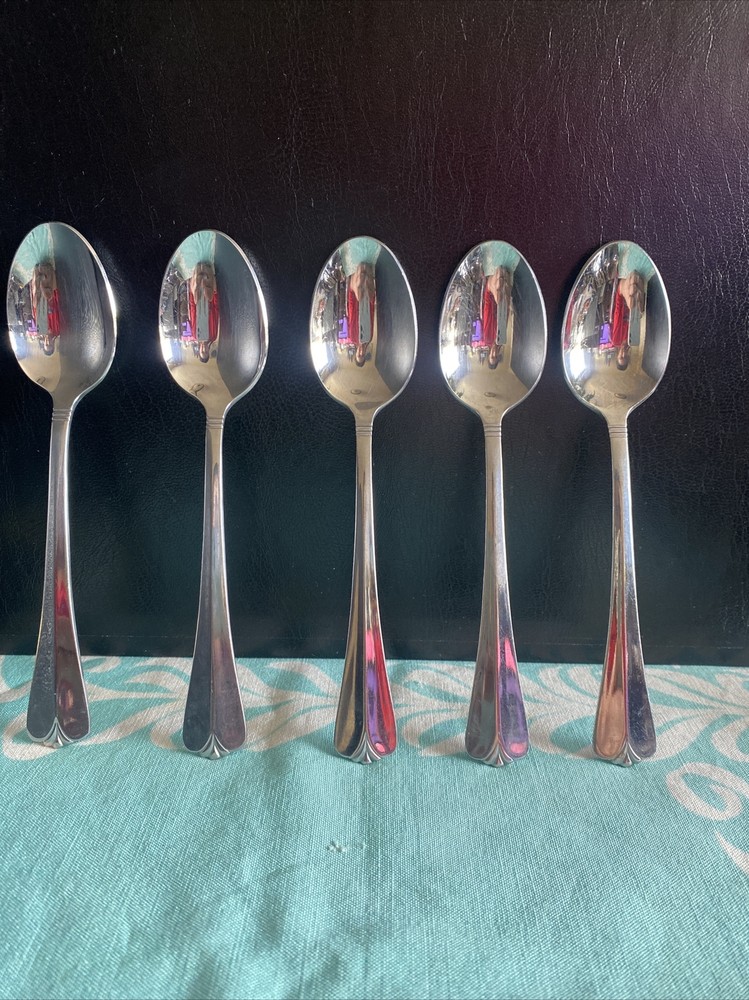 5 Pcs Rogers Co Country Shell Teaspoon Stainless Flatware