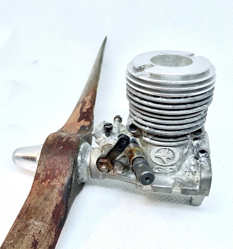 Vintage RC Airplane Engine GP 7