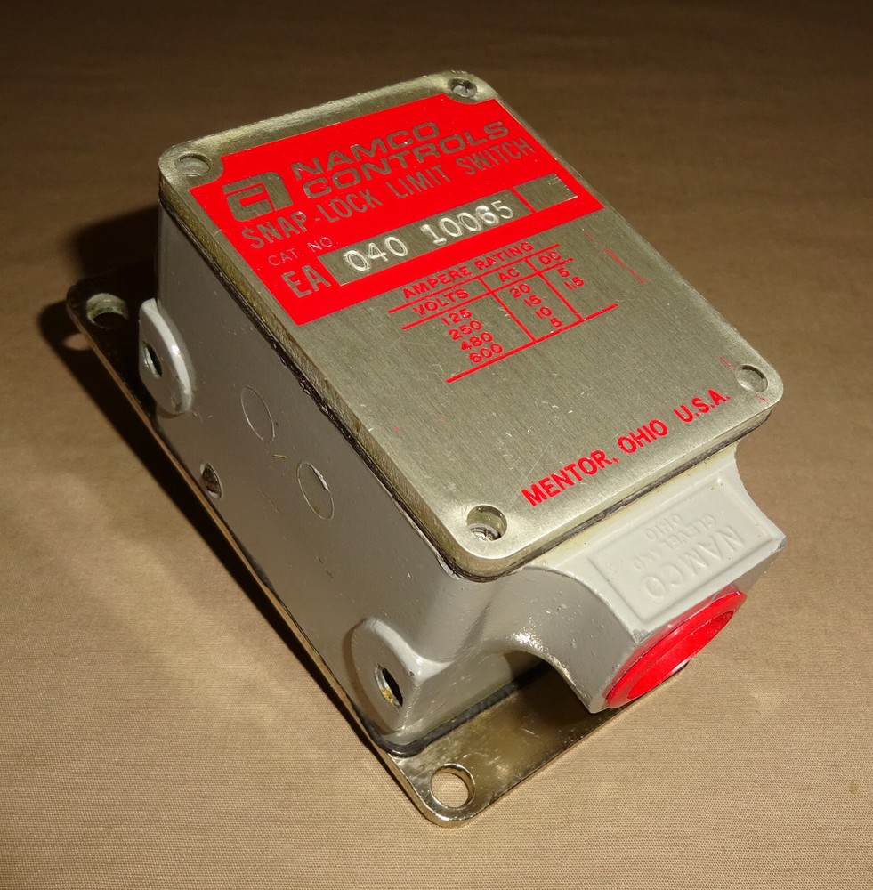 Namco EA040 10065 Limit Switch EA04010065 NEW