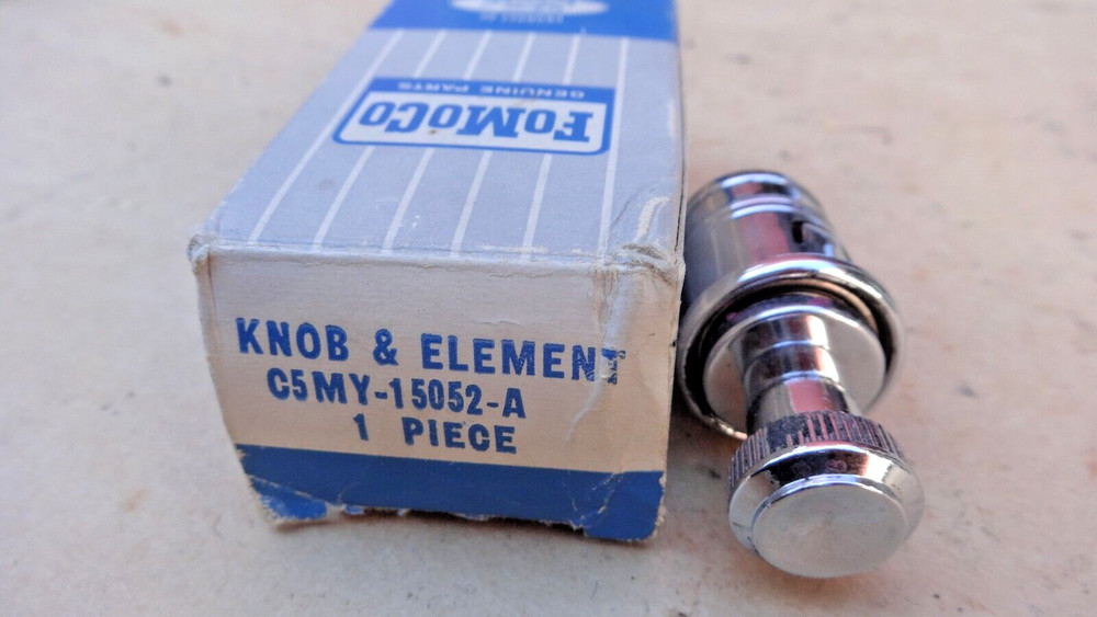 NOS 1965 1966 Mercury CIGAR / CIGARETTE LIGHTER Assembly Original Knob & Element