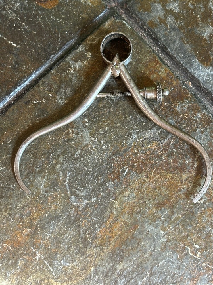 L.S. Starrett 275A 3” Spring-Type Outside Calipers Round Legs - Solid Nut