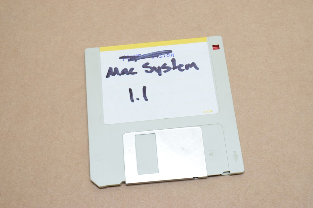 Macintosh System 1-6 Install Startup Boot Floppy Disk Disc Set (Used Media)