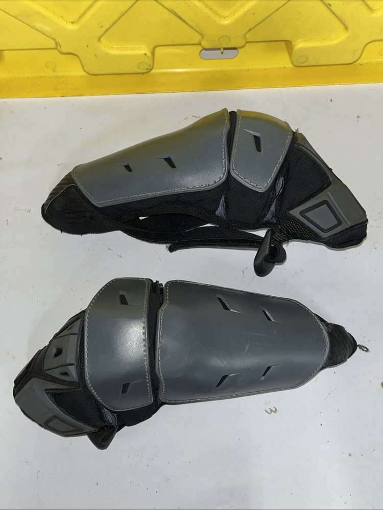 Fox Racing Extreme Elbow Guards, Black/Gray, Size S/M