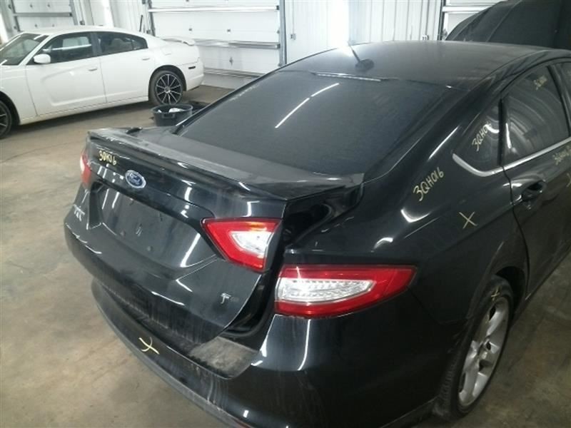 FUSION 2014 High Mounted Stop Light 104687123