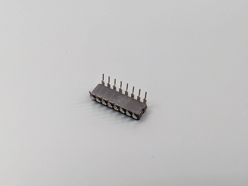 Motorola MC14435FP 3.5 Digit ADC Logic Subsystem IC