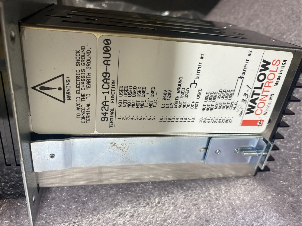 Watlow 942A DIGITAL PROCESS CONTROLLER - 942A-1CA9-AU00