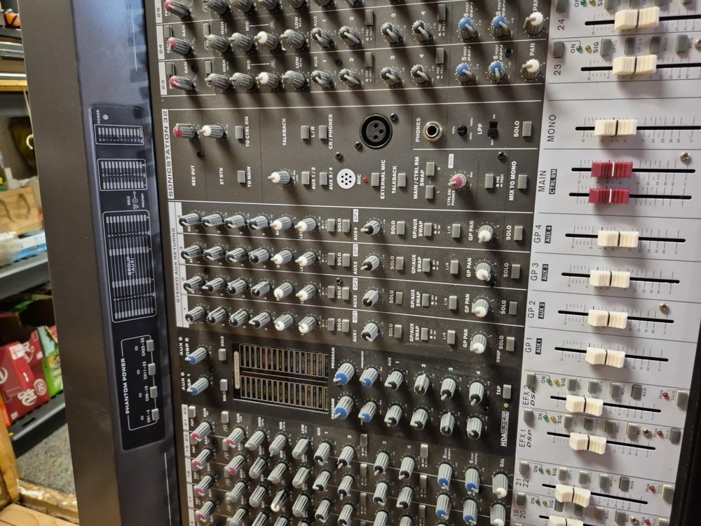 Phonic Sonicstation 32