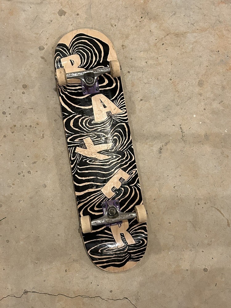 Baker skateboard complete Setup