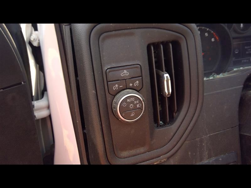 20 SILVERADO Fuse Box Cabin