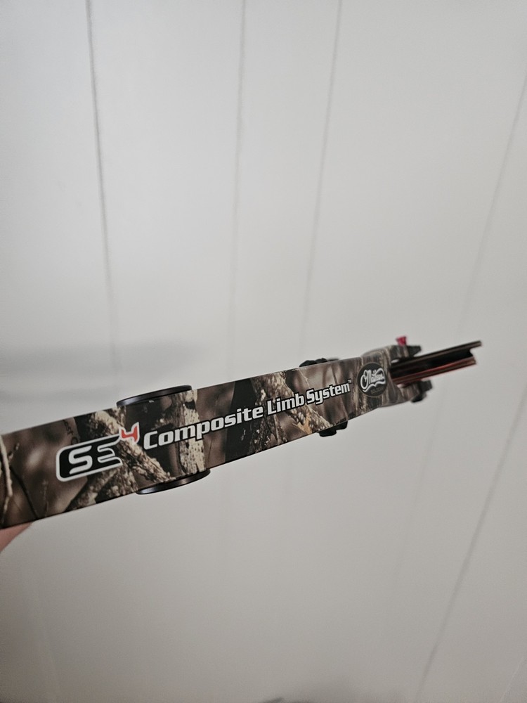 Mathews Z7 Compound Bow